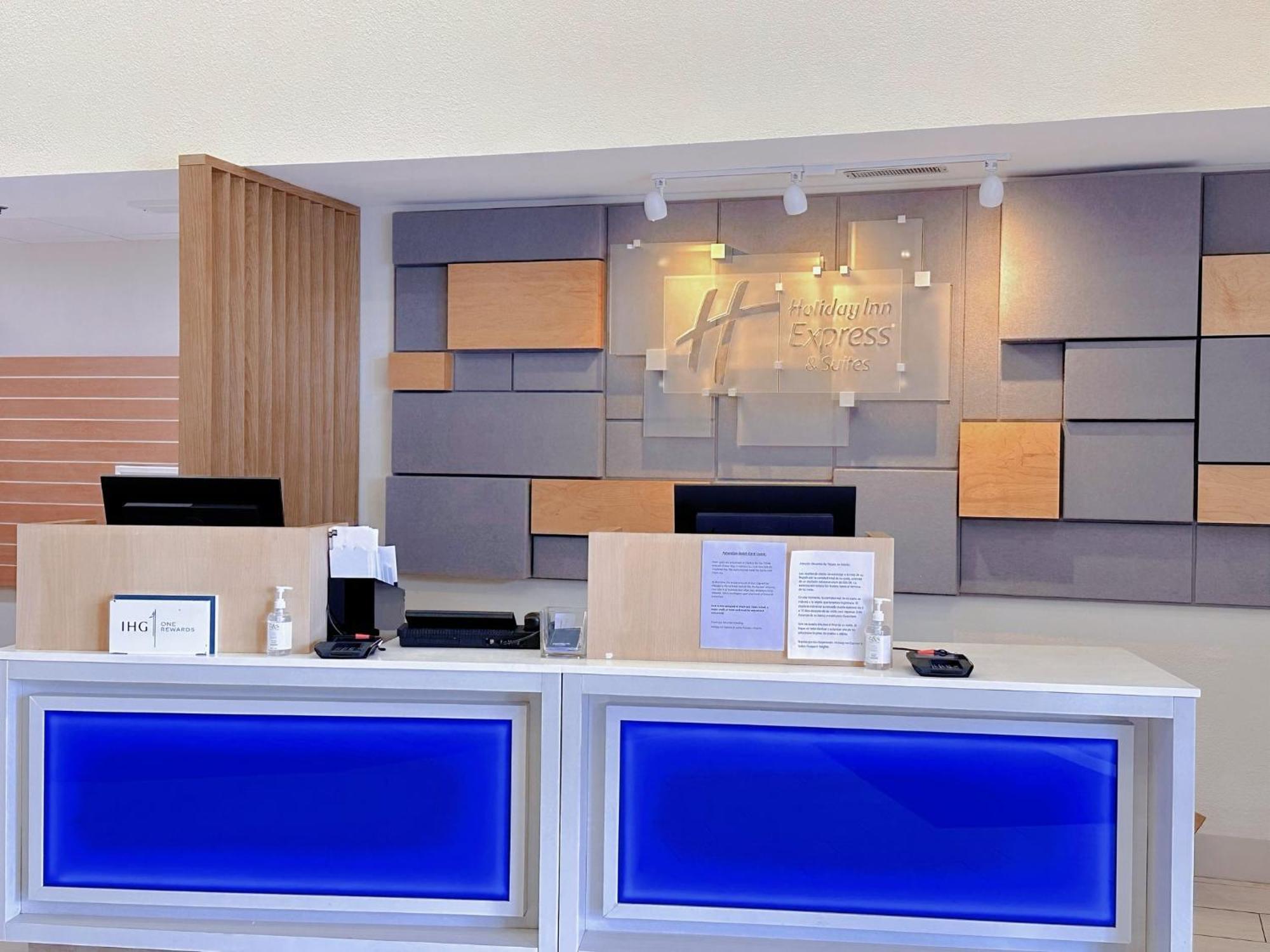 Holiday Inn Express & Suites - Prospect Heights By Ihg Exterior foto